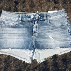NWT VS PINK CUT OFF SHORT